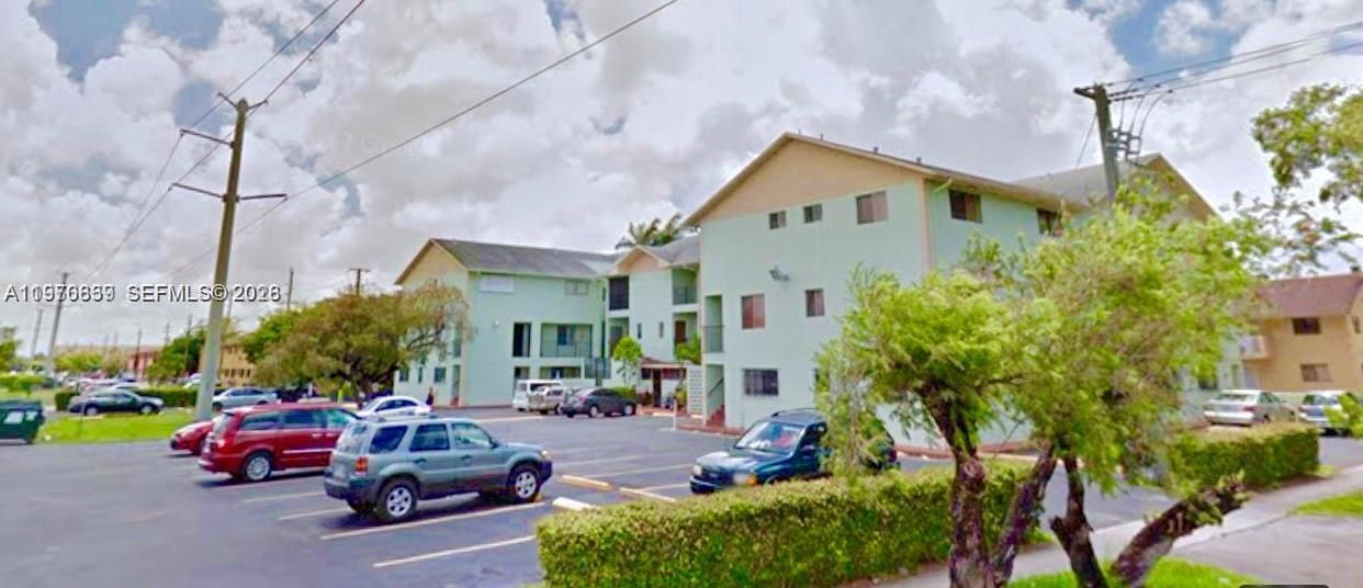 For Sale: $249,900 (2 beds, 1 baths, 1056 Square Feet)