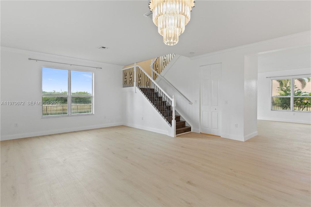 Active With Contract: $5,700 (5 beds, 3 baths, 2771 Square Feet)