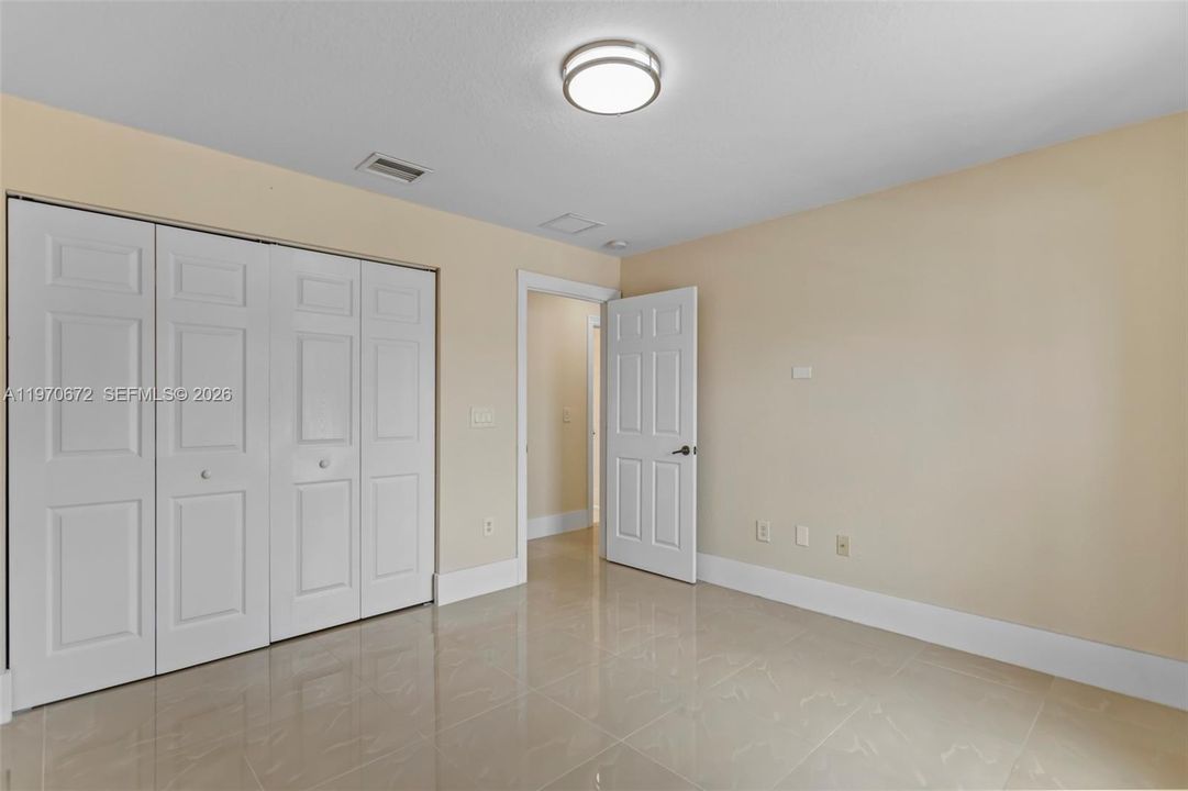 Active With Contract: $5,700 (5 beds, 3 baths, 2771 Square Feet)