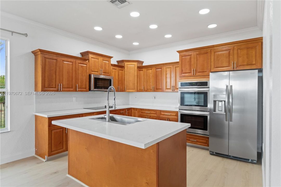 Active With Contract: $5,700 (5 beds, 3 baths, 2771 Square Feet)
