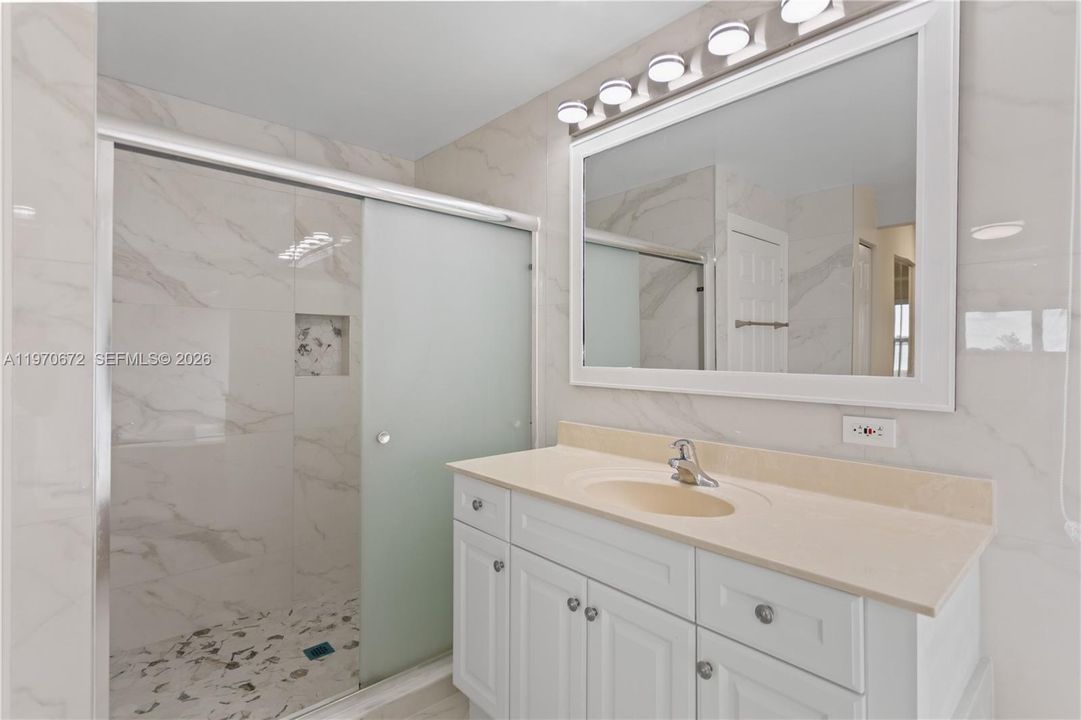 Active With Contract: $5,700 (5 beds, 3 baths, 2771 Square Feet)