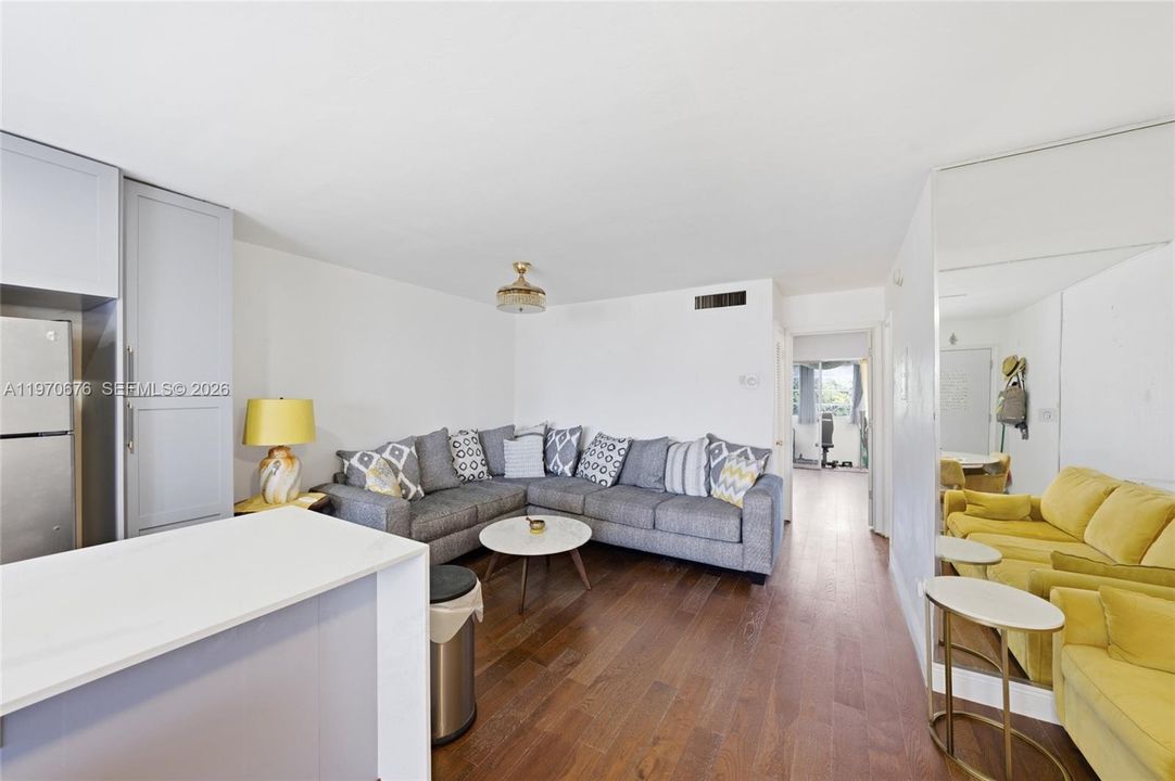 En Venta: $131,000 (1 camas, 1 baños, 711 Pies cuadrados)