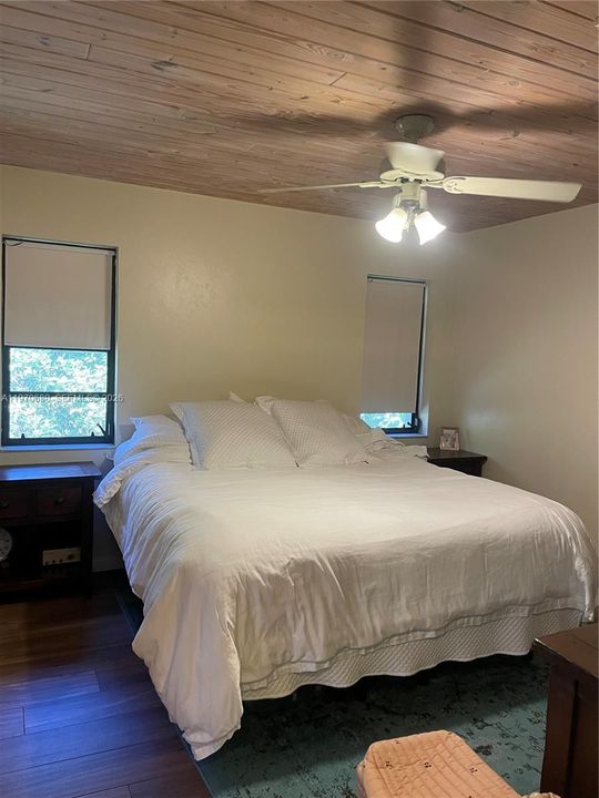 2 BED/ 2 BATH GUEST HOUSE BEDROOM