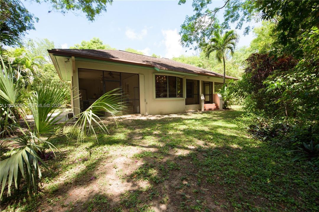 ADORABLE 2/2 GUEST HOUSE