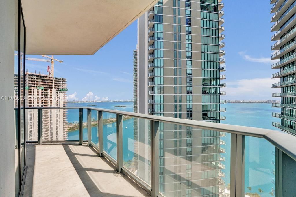 En Venta: $799,999 (3 camas, 2 baños, 1152 Pies cuadrados)