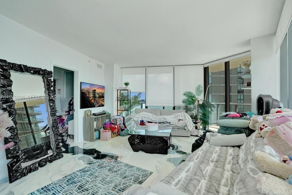 En Venta: $799,999 (3 camas, 2 baños, 1152 Pies cuadrados)