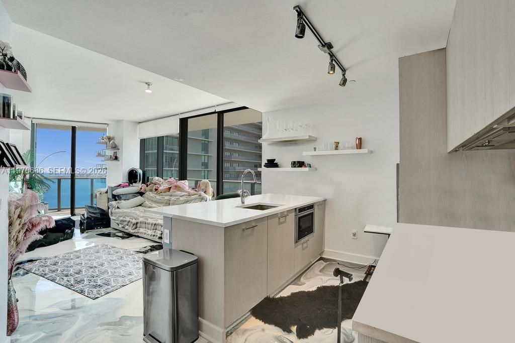 En Venta: $799,999 (3 camas, 2 baños, 1152 Pies cuadrados)