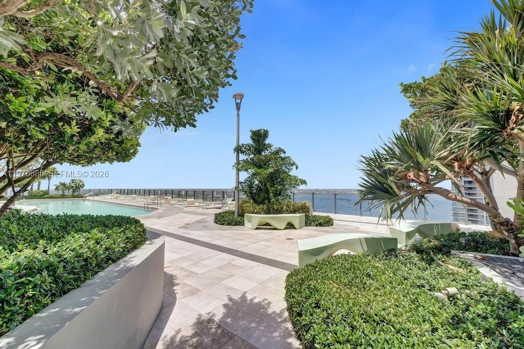 En Venta: $799,999 (3 camas, 2 baños, 1152 Pies cuadrados)
