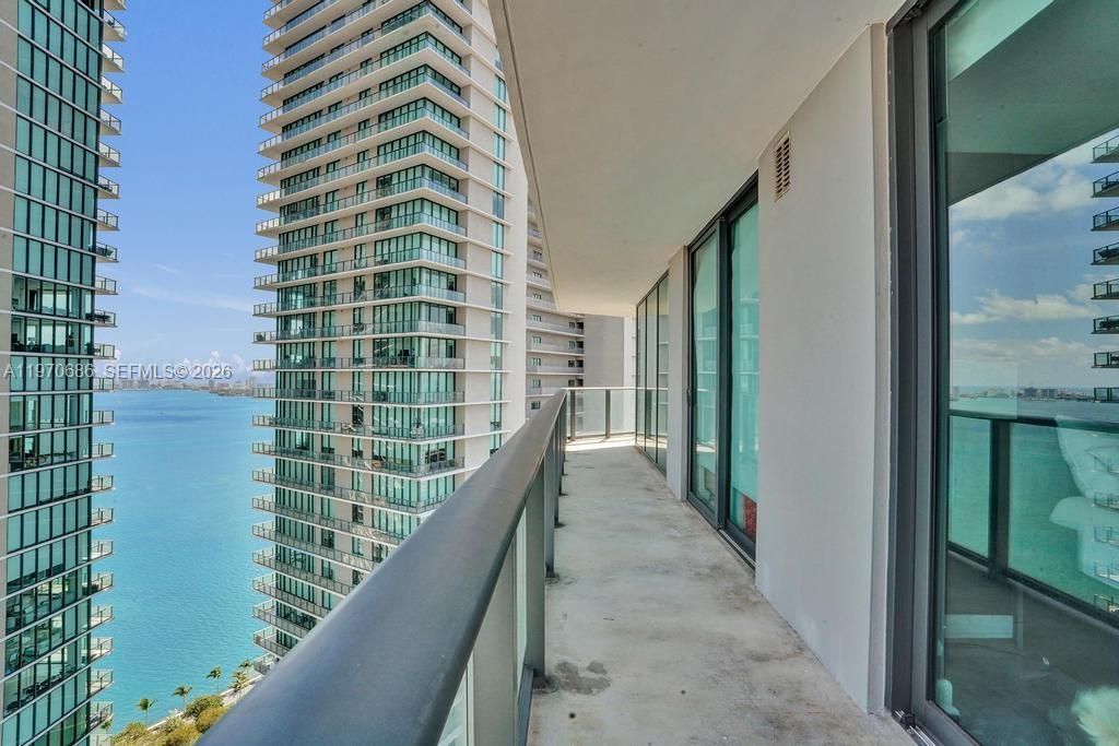 En Venta: $799,999 (3 camas, 2 baños, 1152 Pies cuadrados)