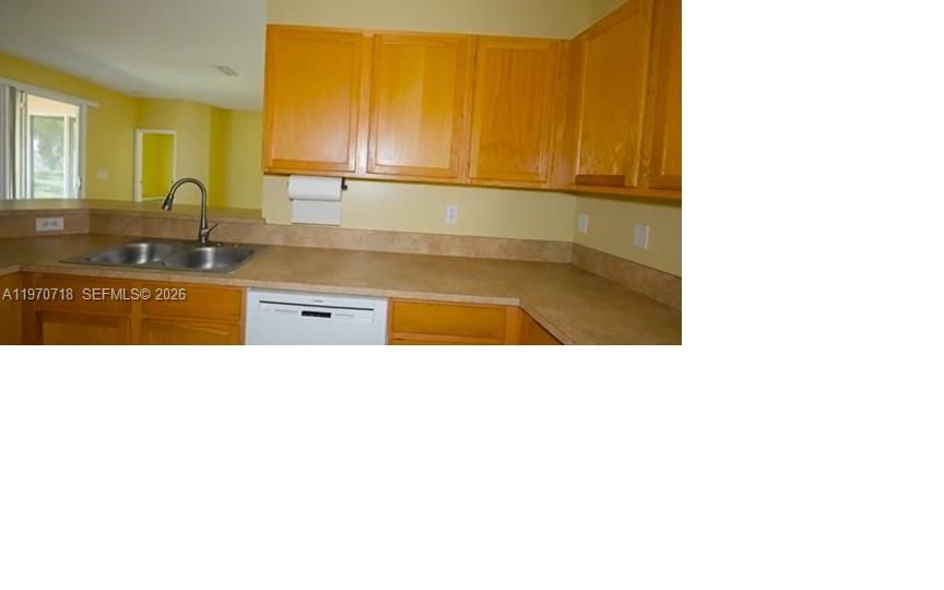 For Rent: $2,300 (4 beds, 3 baths, 2357 Square Feet)