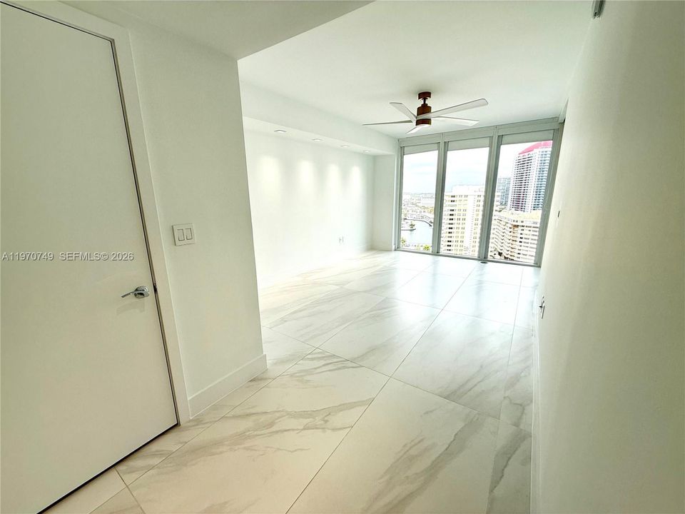For Sale: $1,177,000 (3 beds, 3 baths, 1571 Square Feet)
