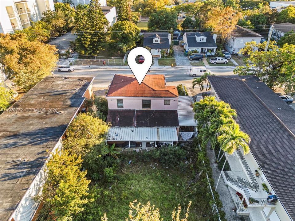 For Sale: $1,150,000 (0.17 acres)