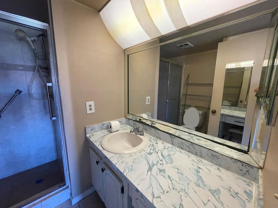 7b Primary Bath