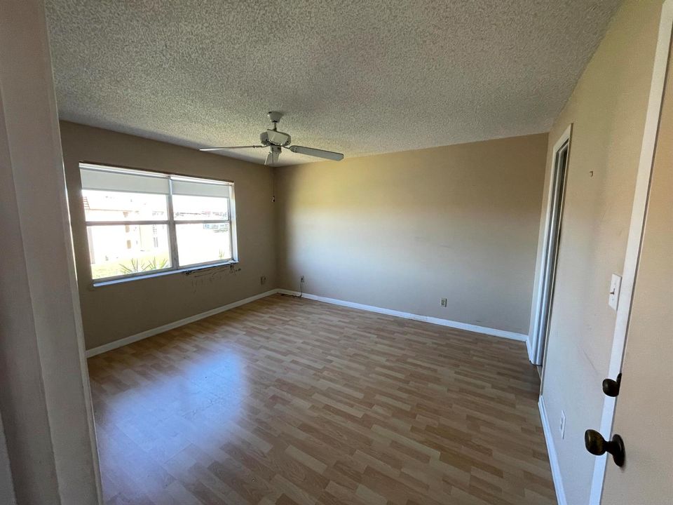 6 Primary Bed Entry