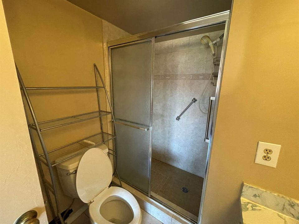 7c Primary Bath