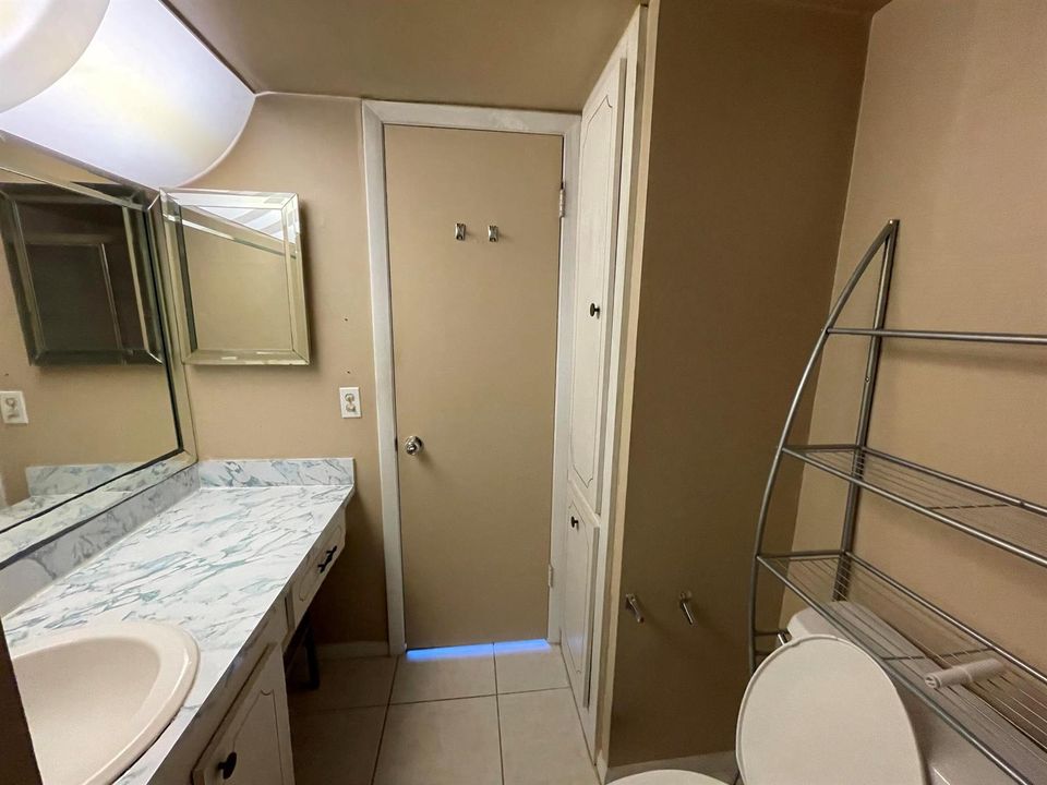 7d Primary Bath