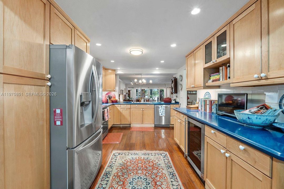 En Venta: $980,000 (3 camas, 2 baños, 1923 Pies cuadrados)