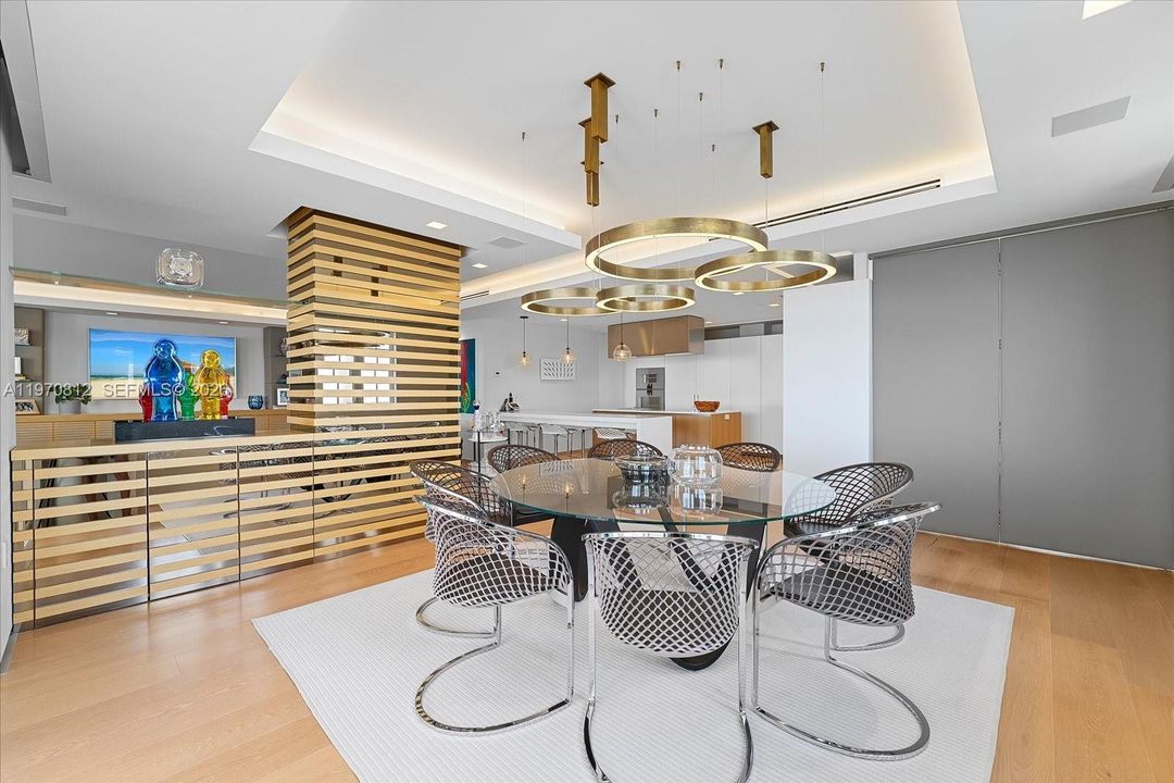 В аренду: $48,000 (4 спален, 4 ванн, 4010 Квадратных фут)