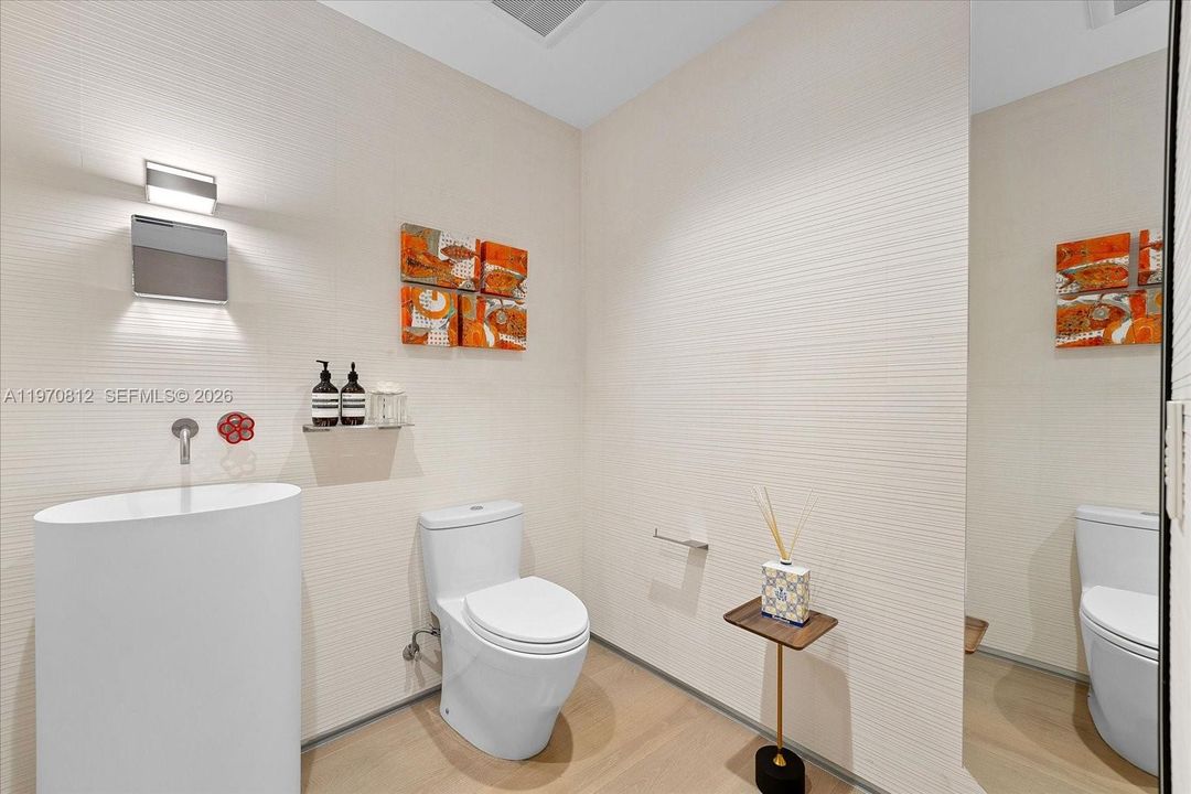 В аренду: $48,000 (4 спален, 4 ванн, 4010 Квадратных фут)