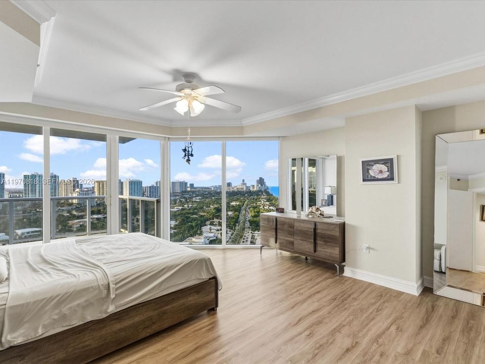 Active With Contract: $1,680,000 (3 beds, 2 baths, 2420 Square Feet)
