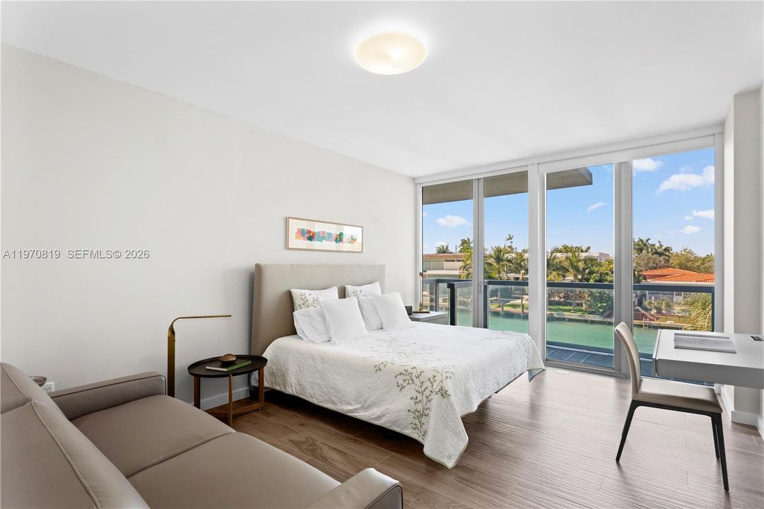En Venta: $1,880,000 (3 camas, 3 baños, 1882 Pies cuadrados)