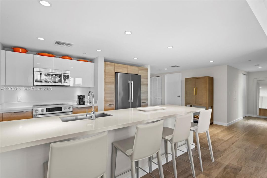 En Venta: $1,880,000 (3 camas, 3 baños, 1882 Pies cuadrados)