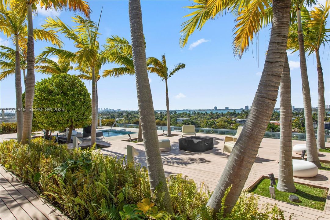 En Venta: $1,880,000 (3 camas, 3 baños, 1882 Pies cuadrados)