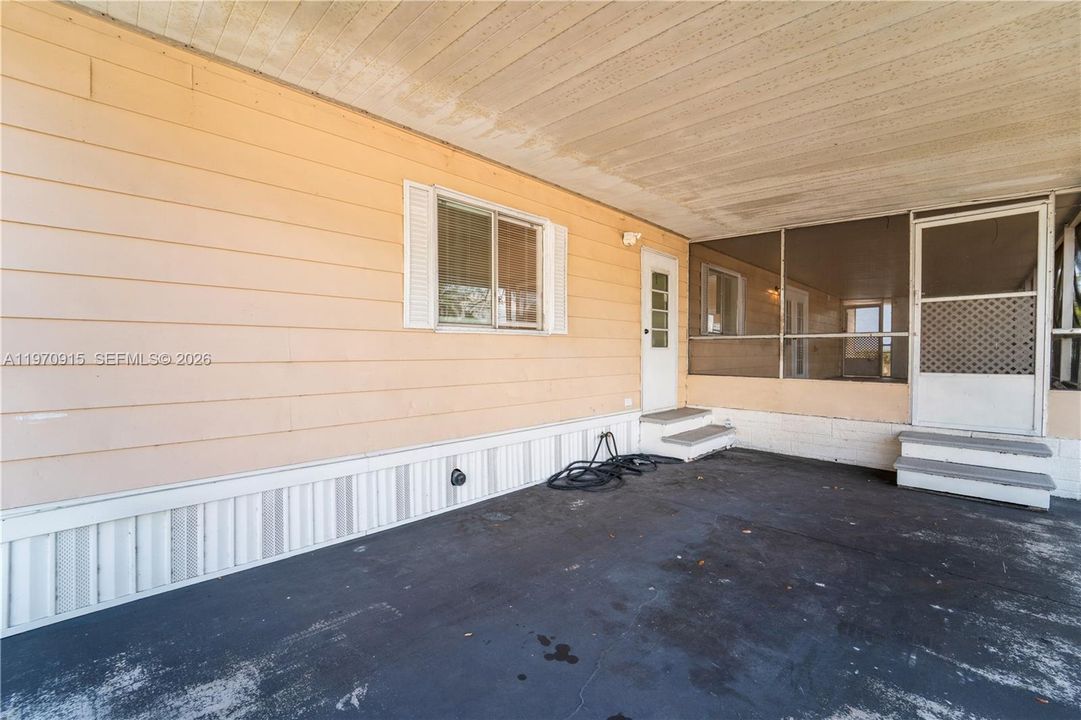 En Venta: $320,000 (3 camas, 2 baños, 1859 Pies cuadrados)