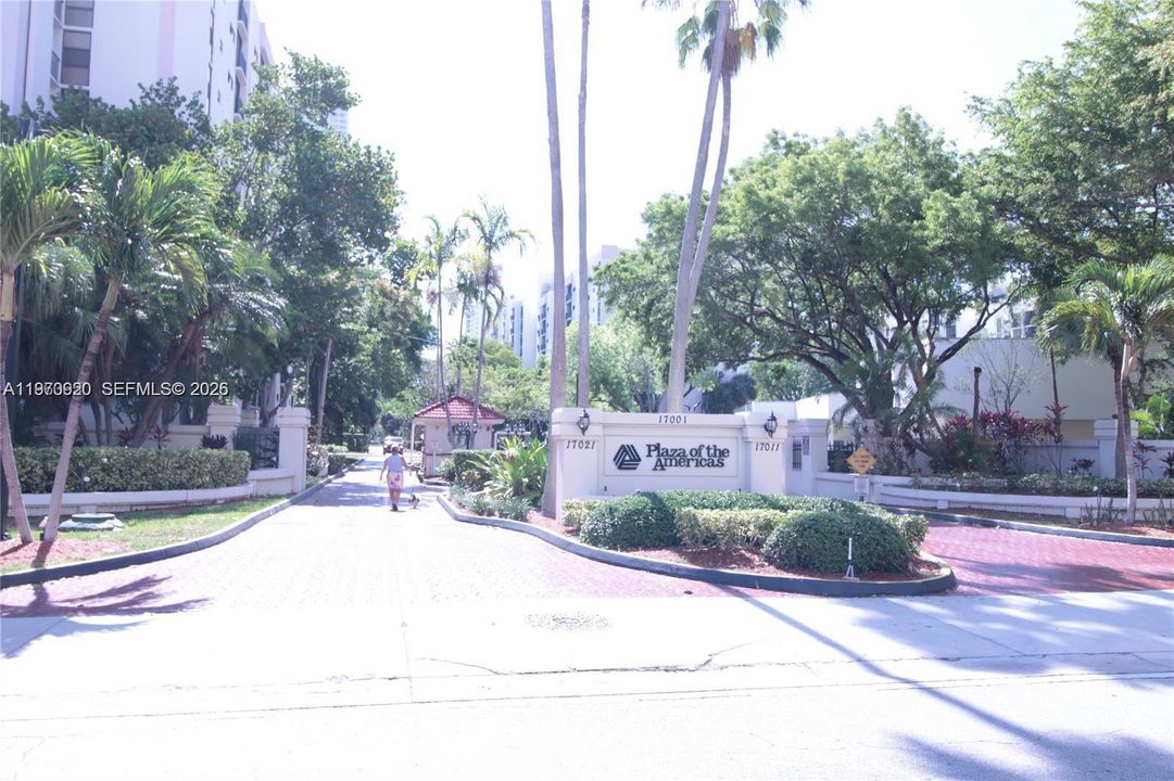 For Sale: $207,500 (1 beds, 1 baths, 767 Square Feet)