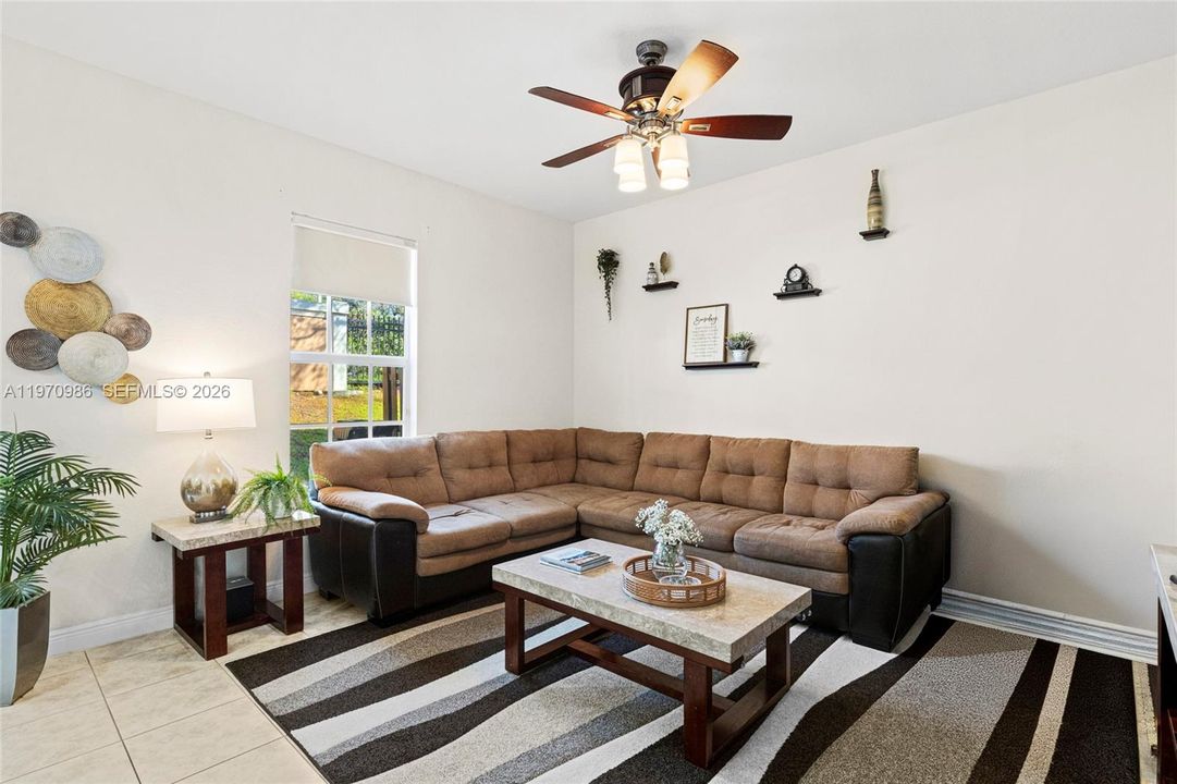 For Sale: $515,000 (3 beds, 3 baths, 2006 Square Feet)