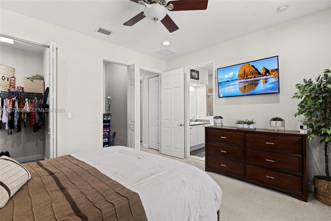 For Sale: $515,000 (3 beds, 3 baths, 2006 Square Feet)