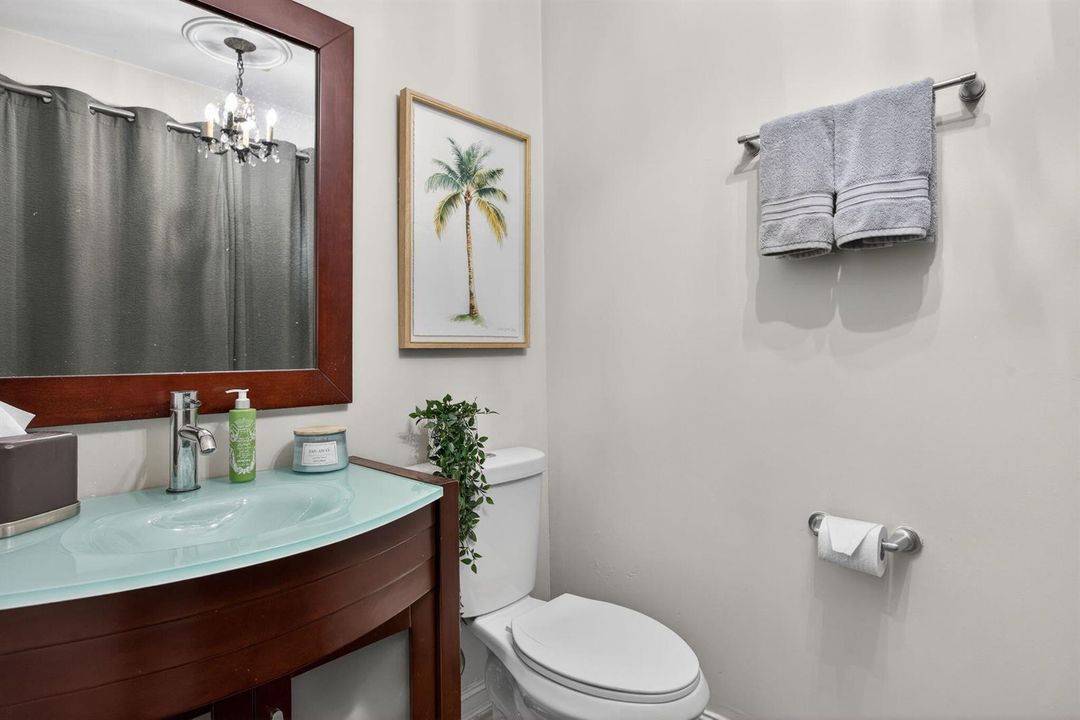 1/2 Bath