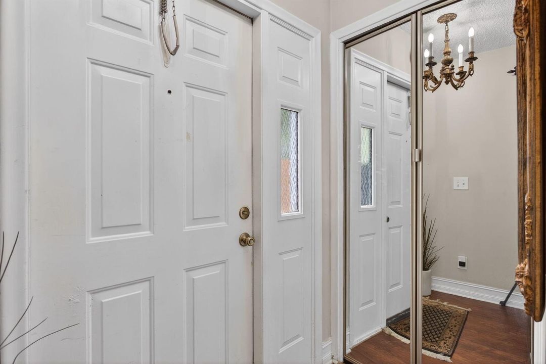 Entry w/Hall Closet