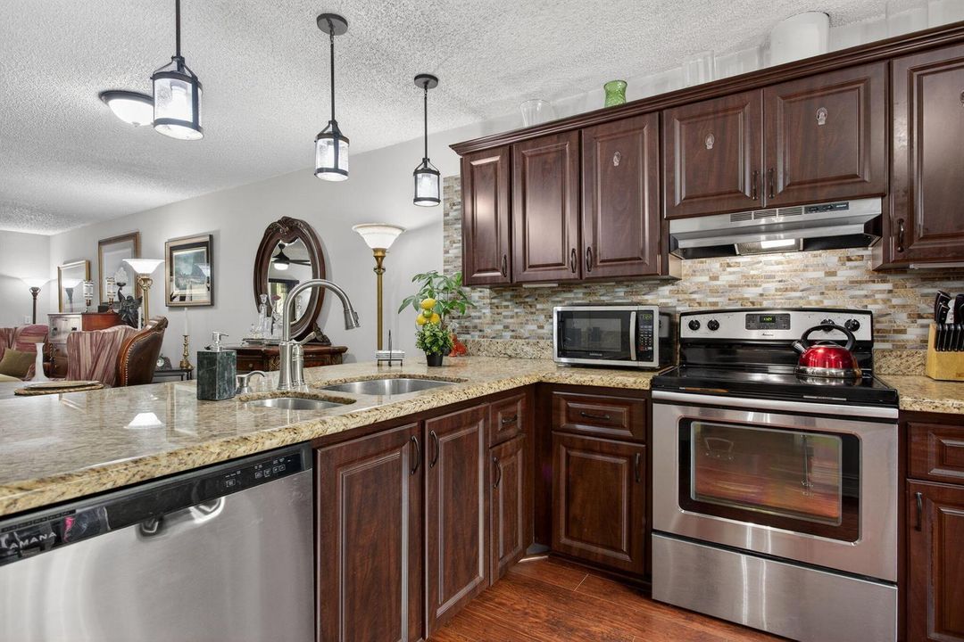 Open Kitchen to Dining and L/R