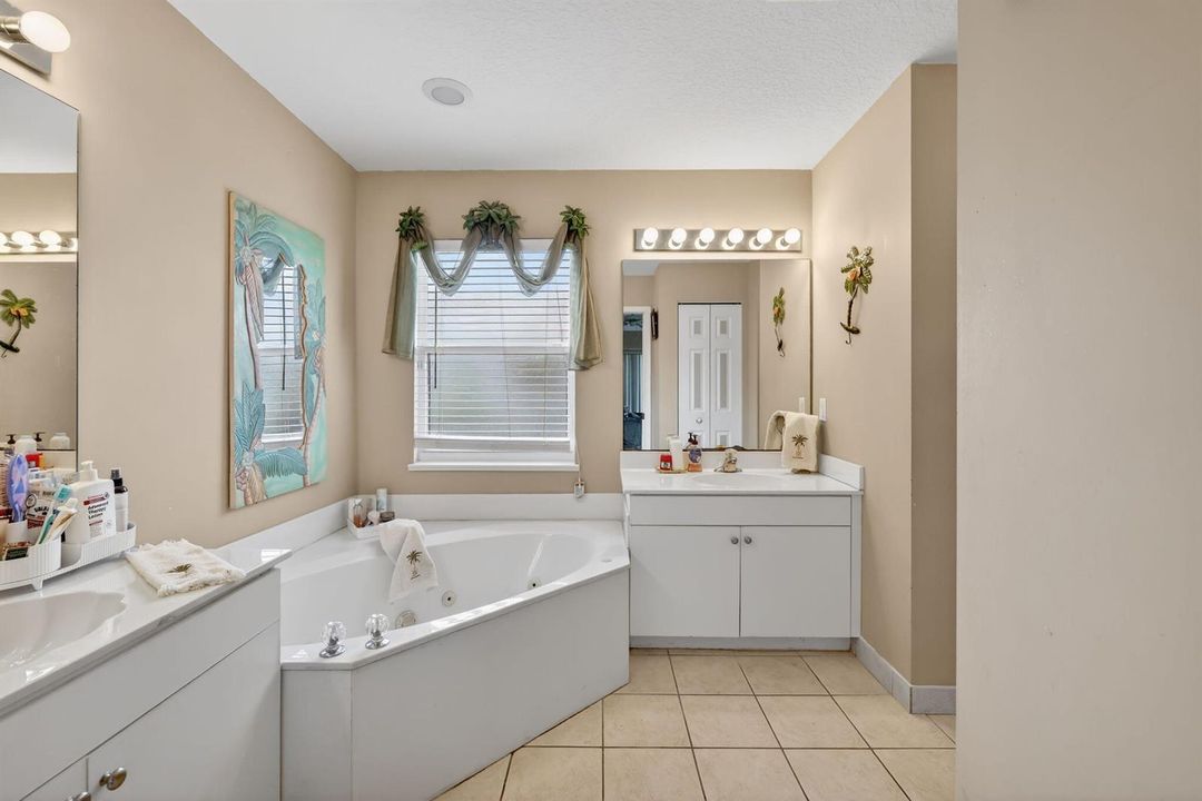 9042-06 Primary Bath 1