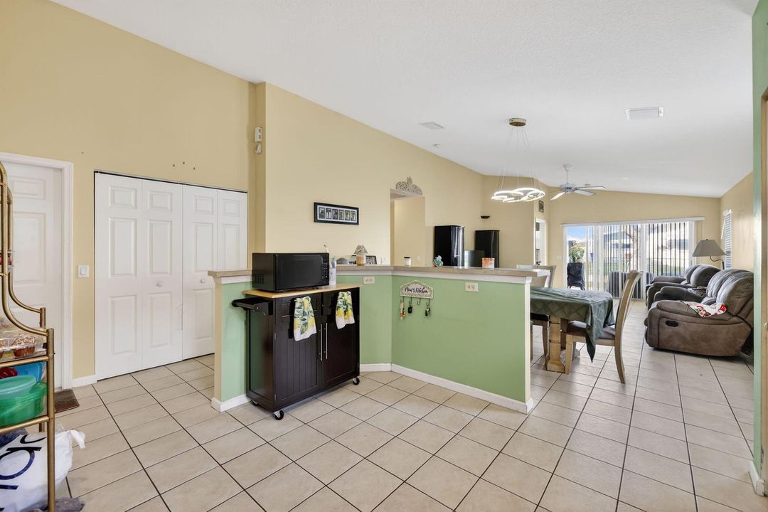 9042-04 Great Room from Kitchen
