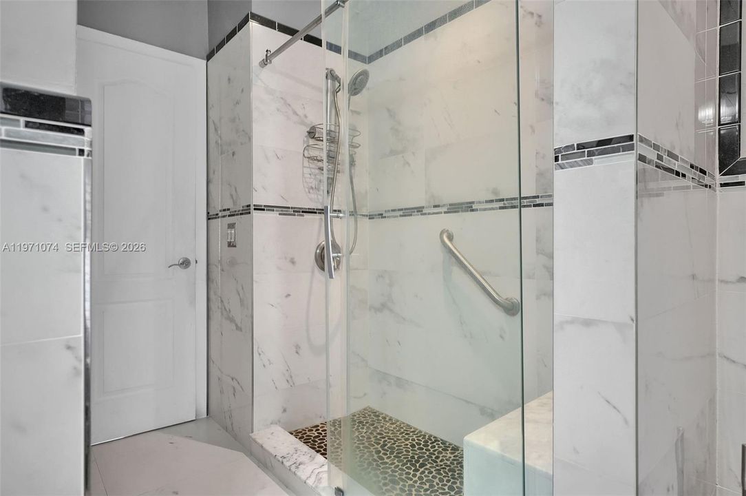 Recently Sold: $760,000 (4 beds, 2 baths, 2032 Square Feet)