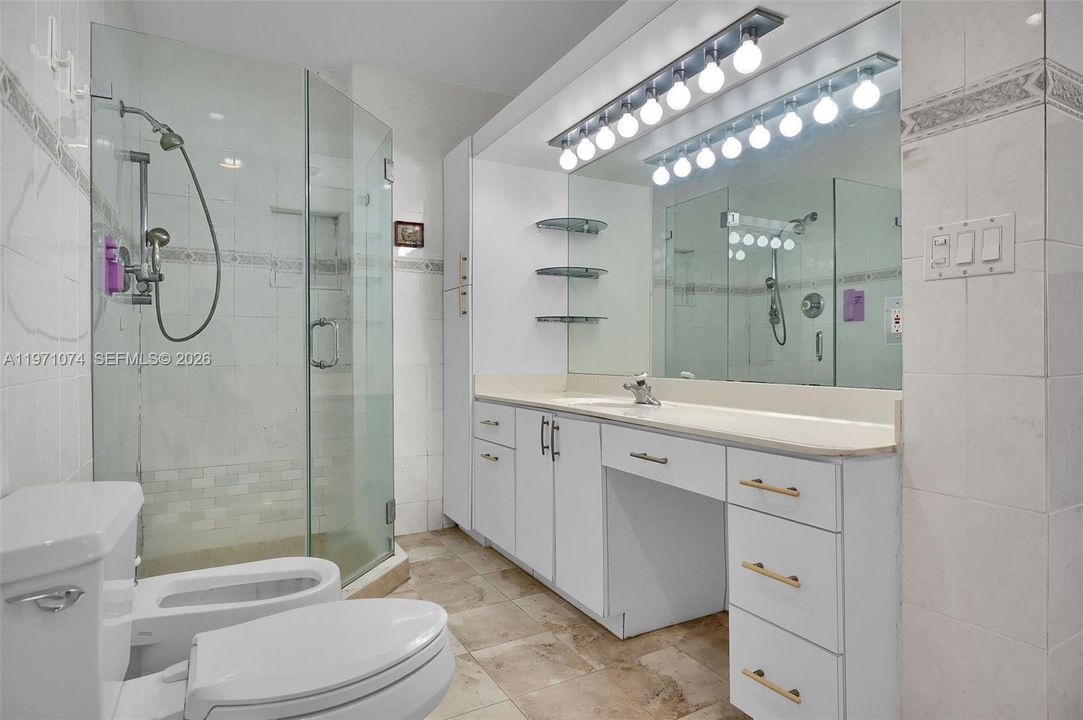 Recently Sold: $760,000 (4 beds, 2 baths, 2032 Square Feet)