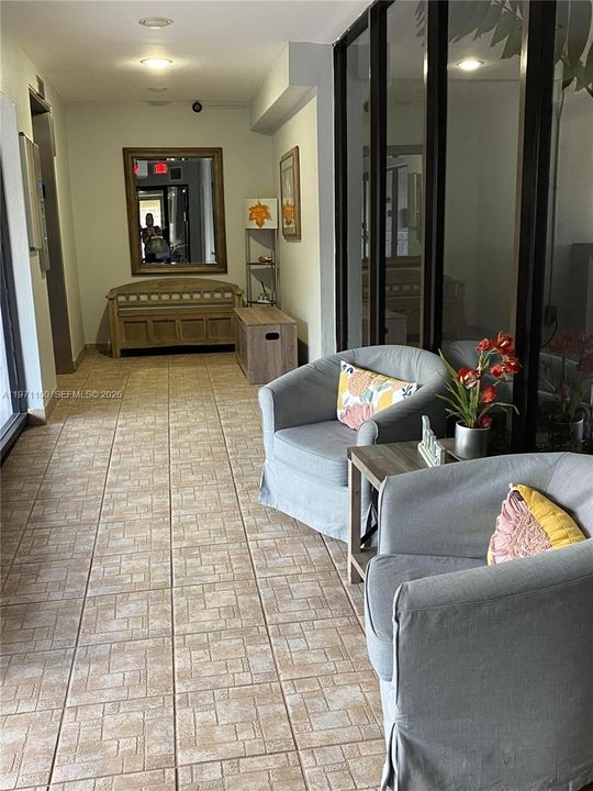 Vendido Recientemente: $239,000 (1 camas, 1 baños, 854 Pies cuadrados)
