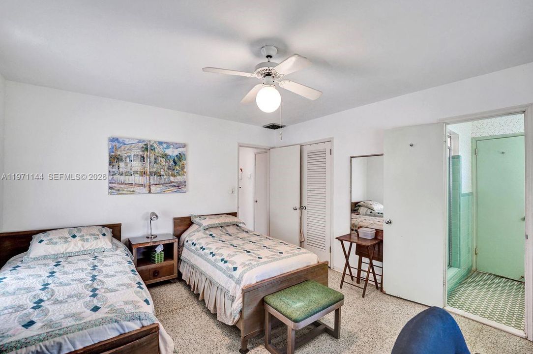 Activo con contrato: $685,000 (2 camas, 2 baños, 1466 Pies cuadrados)