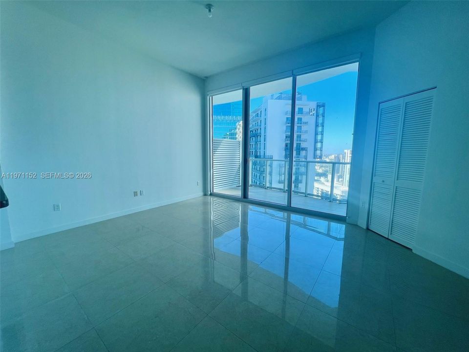 На продажу: $425,000 (1 спален, 1 ванн, 734 Квадратных фут)