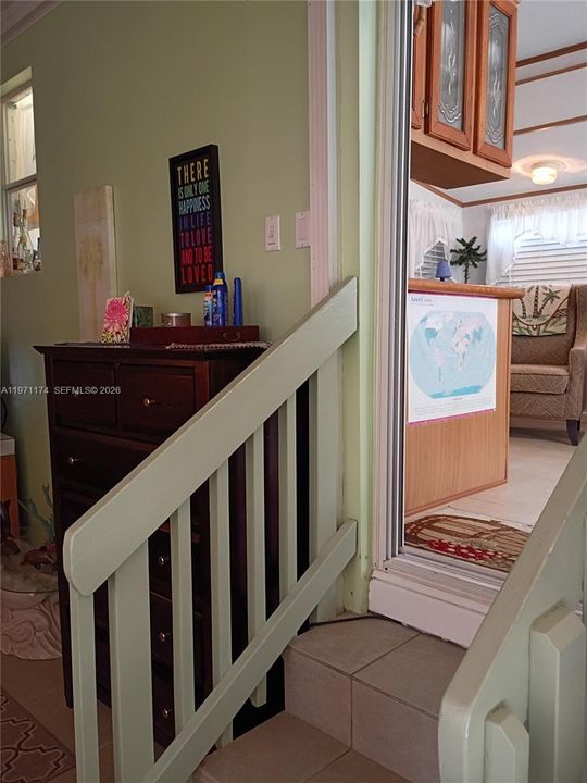 For Sale: $360,000 (1 beds, 1 baths, 367 Square Feet)