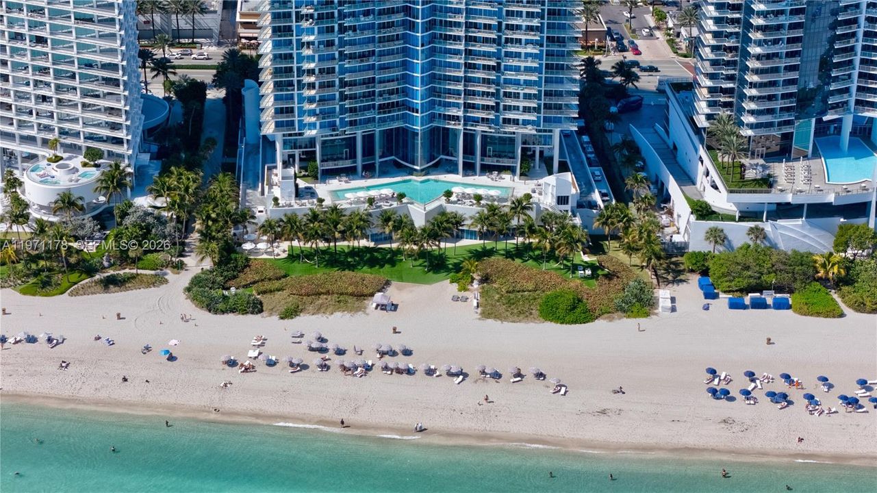 Active With Contract: $4,195,000 (4 beds, 5 baths, 2871 Square Feet)