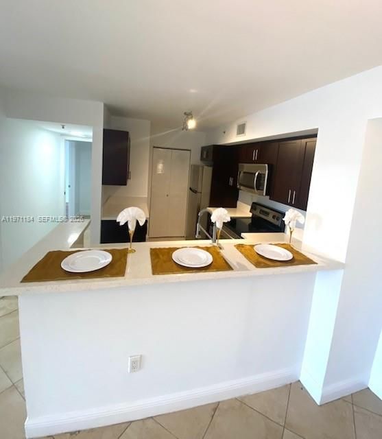 En Venta: $315,000 (3 camas, 2 baños, 1125 Pies cuadrados)