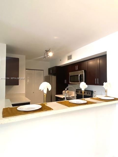 En Venta: $315,000 (3 camas, 2 baños, 1125 Pies cuadrados)
