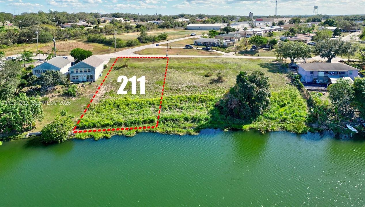 На продажу: $48,000 (0.25 acres)