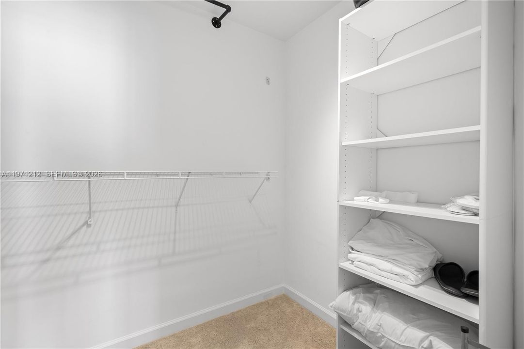 For Sale: $539,000 (2 beds, 2 baths, 1190 Square Feet)