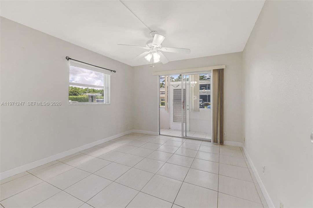 For Sale: $89,500 (2 beds, 2 baths, 880 Square Feet)
