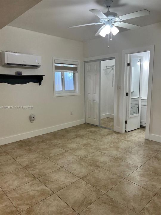 Active With Contract: $1,500 (1 beds, 1 baths, 1583 Square Feet)