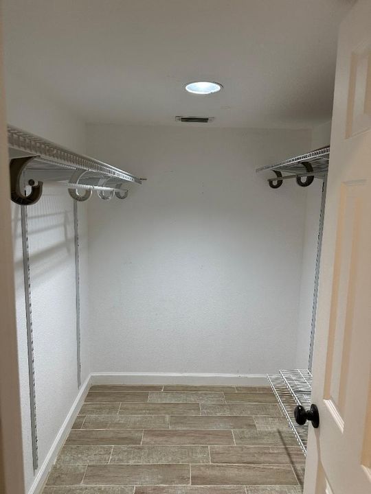 Closet 2